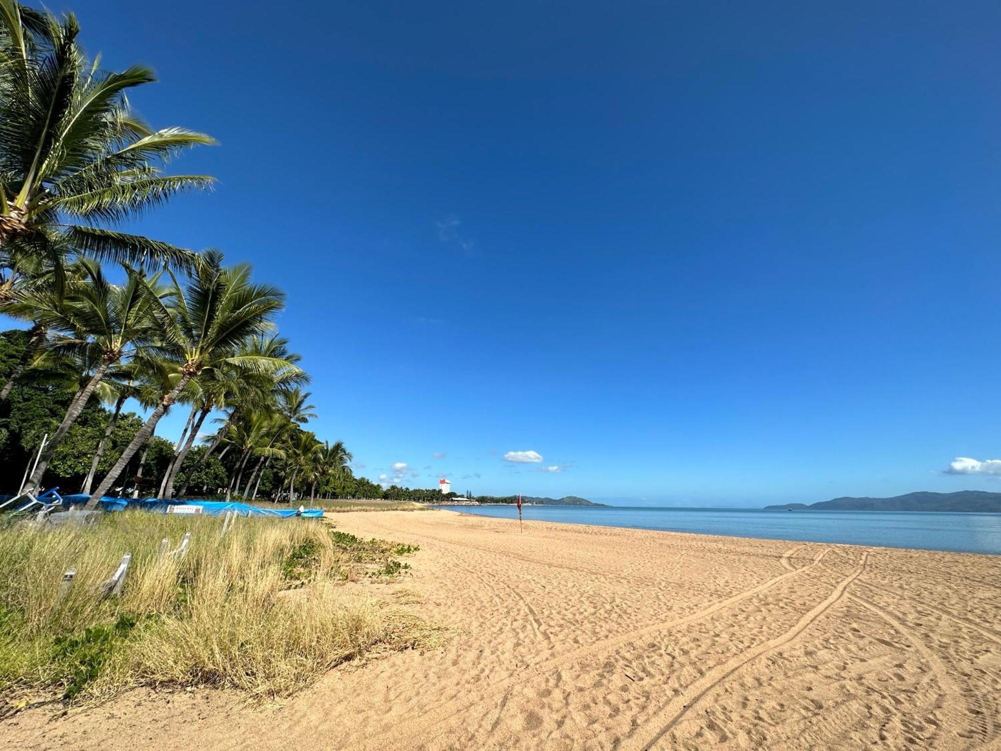 Townsville Apartments On The Strand - Penthouse * Townsville