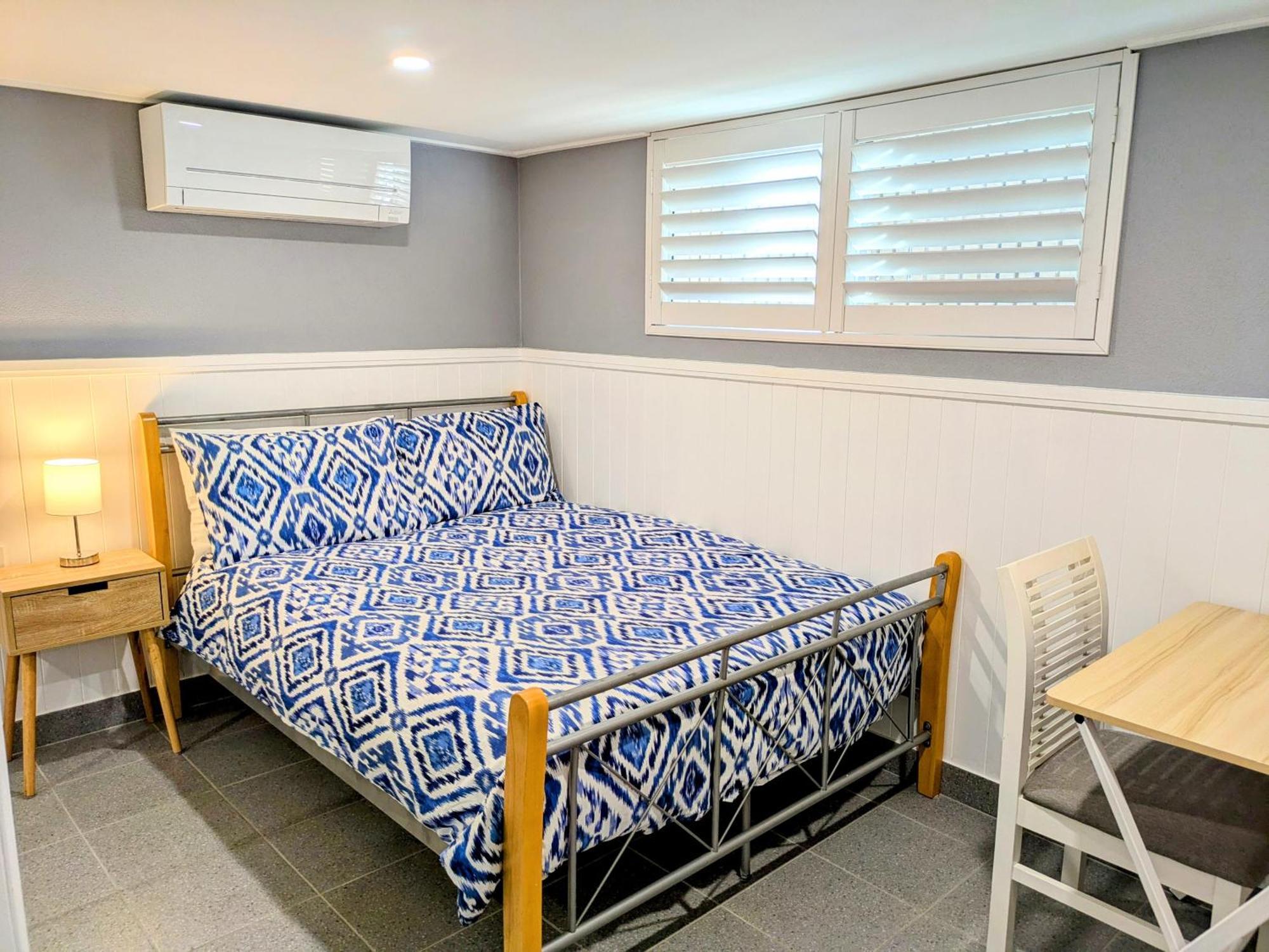 Guest house Superior Private Bedroom & Ensuite - & Location Townsville