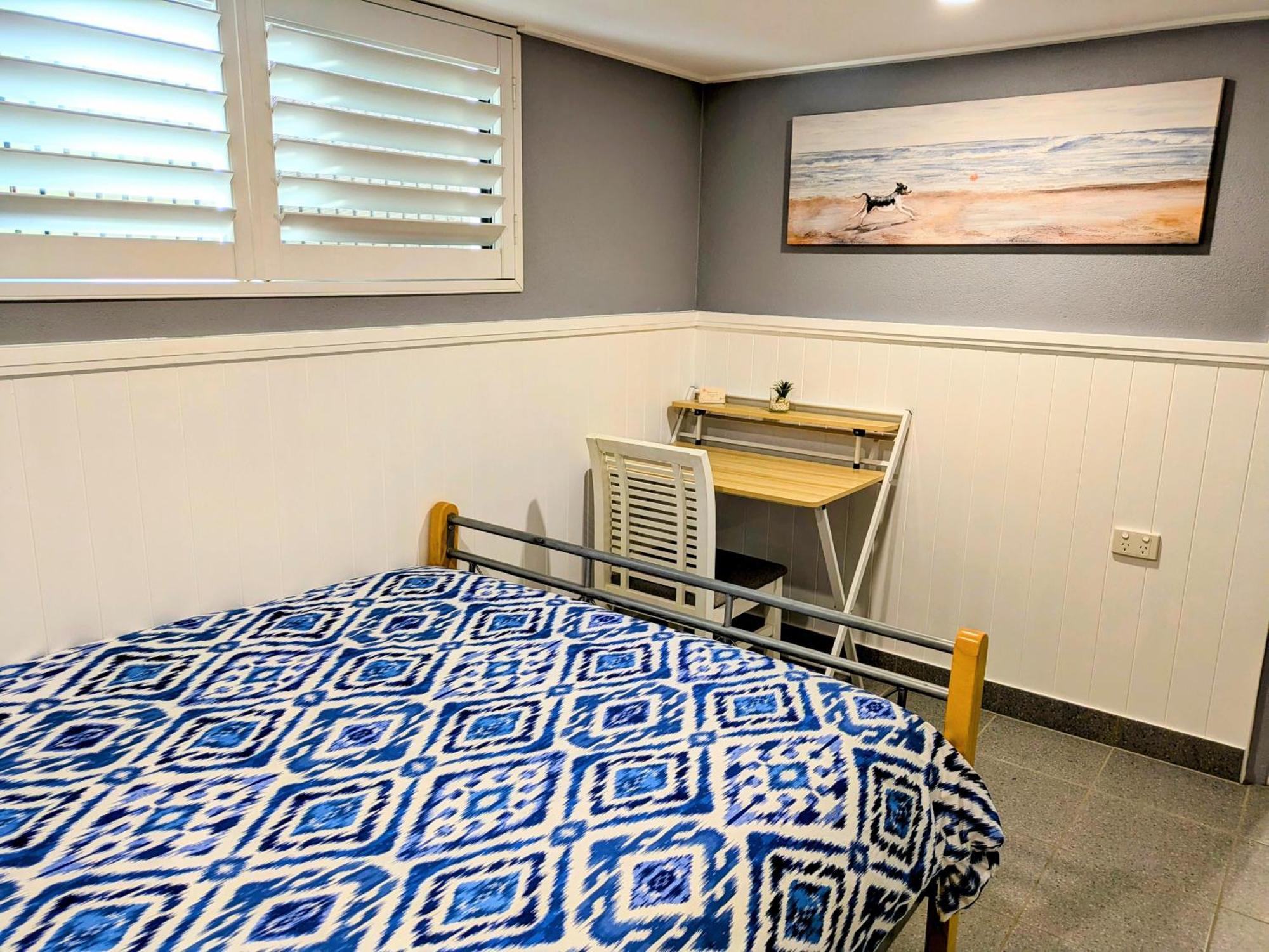 Guest house Superior Private Bedroom & Ensuite - & Location Townsville
