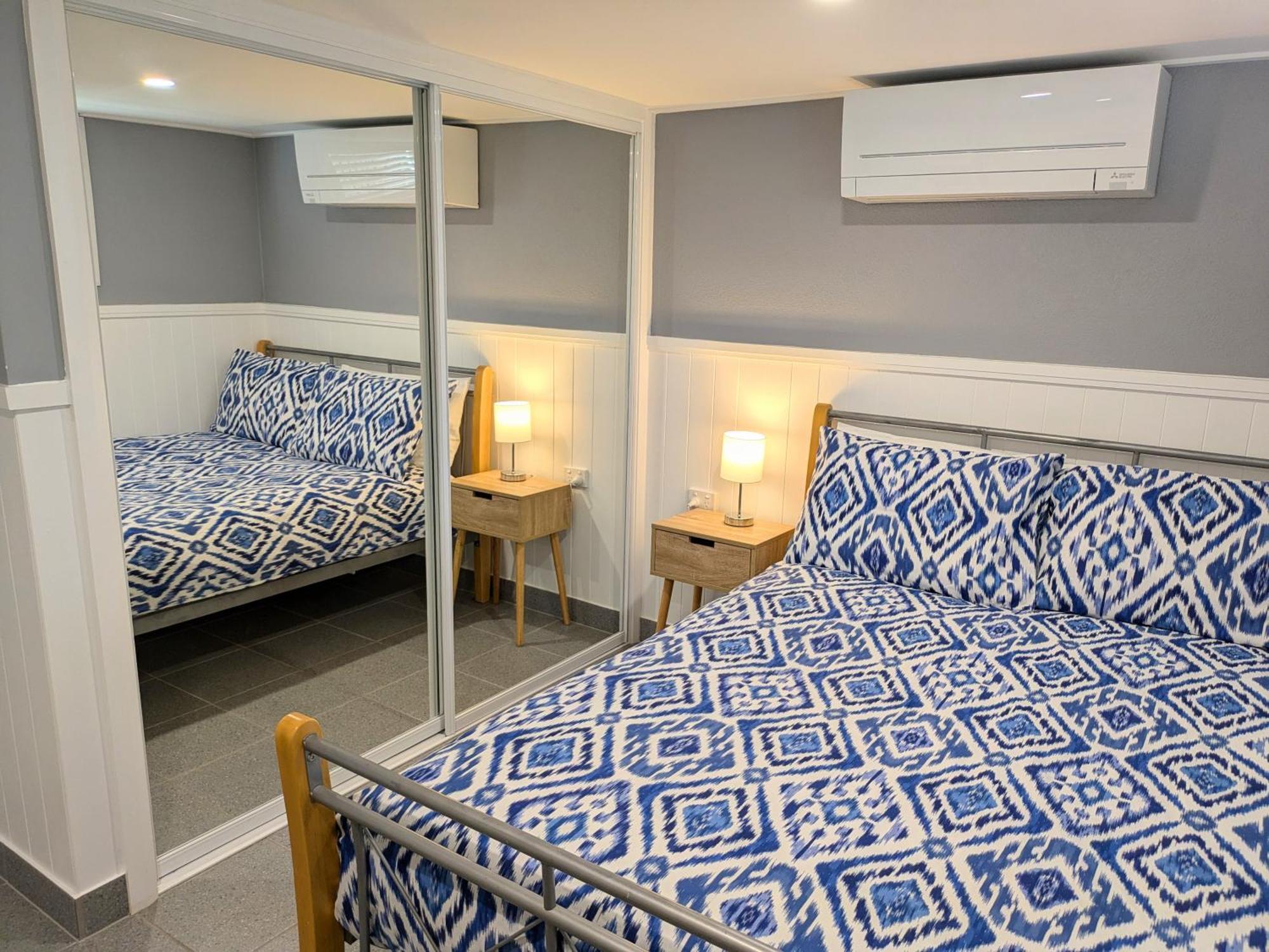 Guest house Superior Private Bedroom & Ensuite - & Location *