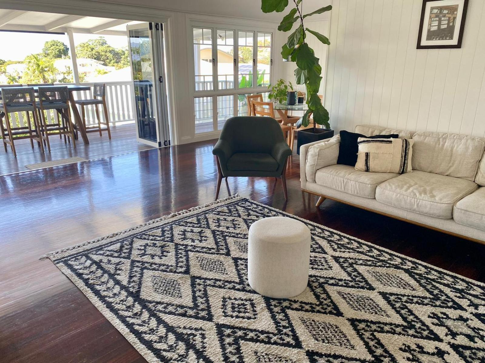 Apartment Heaven In Paradise On Stanley *