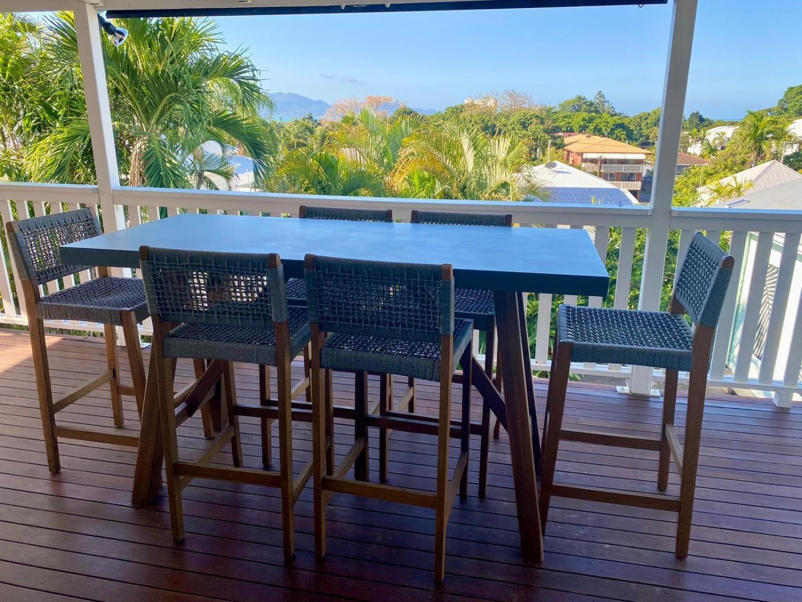 Apartment Heaven In Paradise On Stanley
