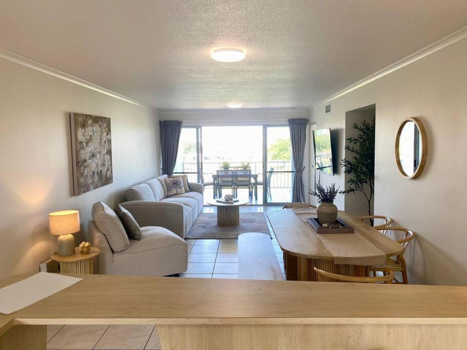 Apartment Good Vibes Only On Stanley