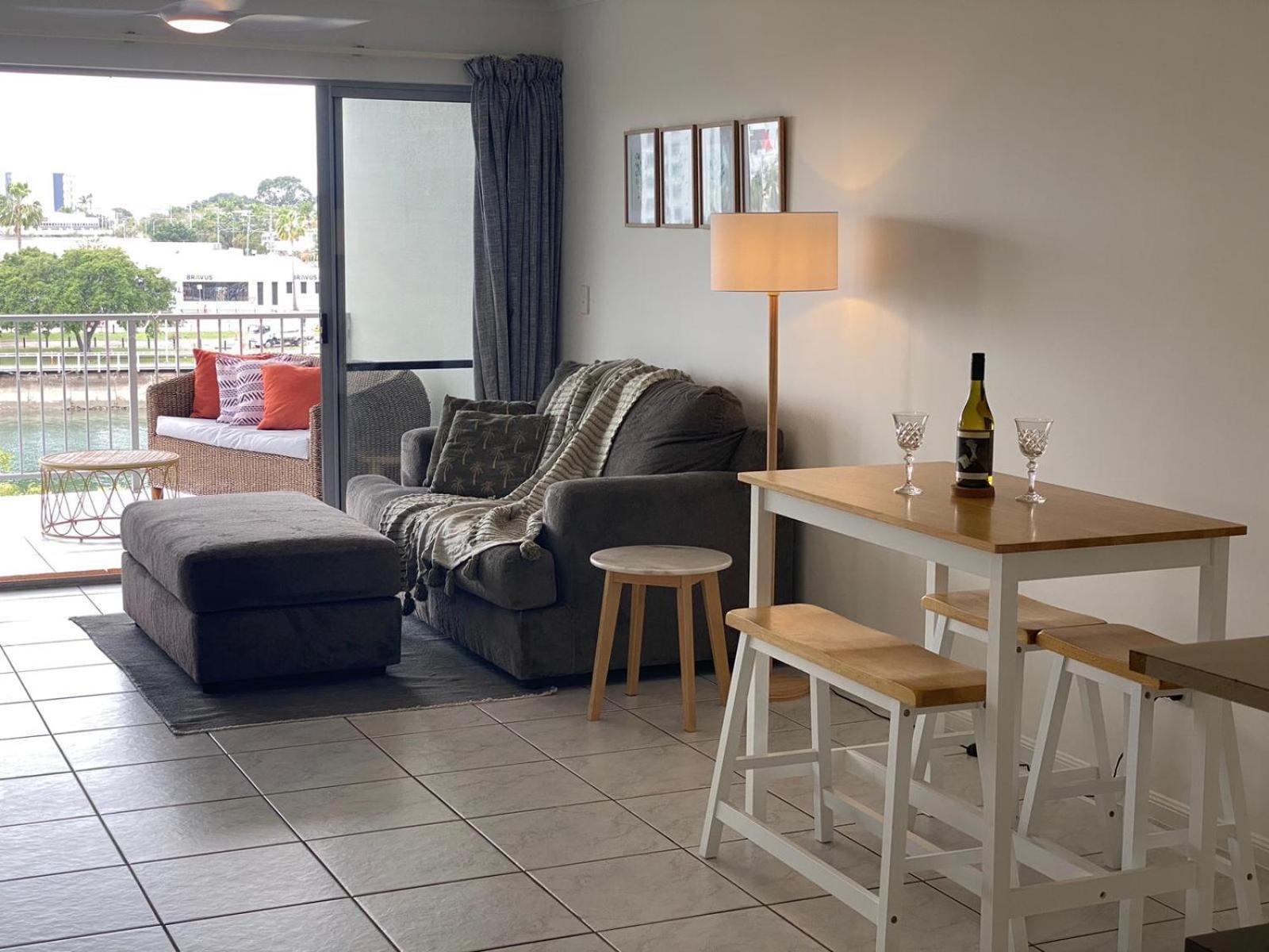 Pretty Views On Stanley Apartment *