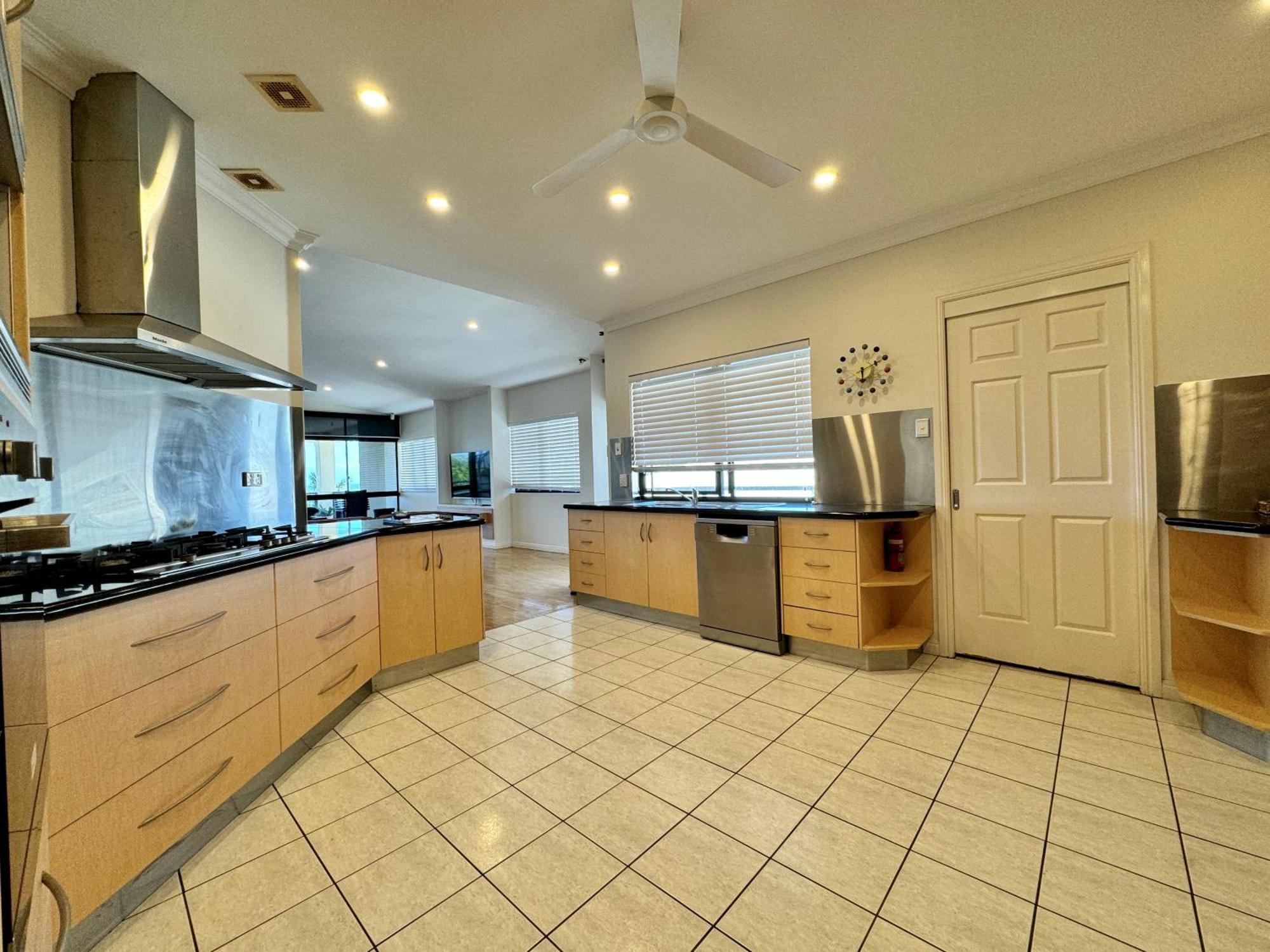 Townsville Apartments On The Strand - Penthouse Townsville