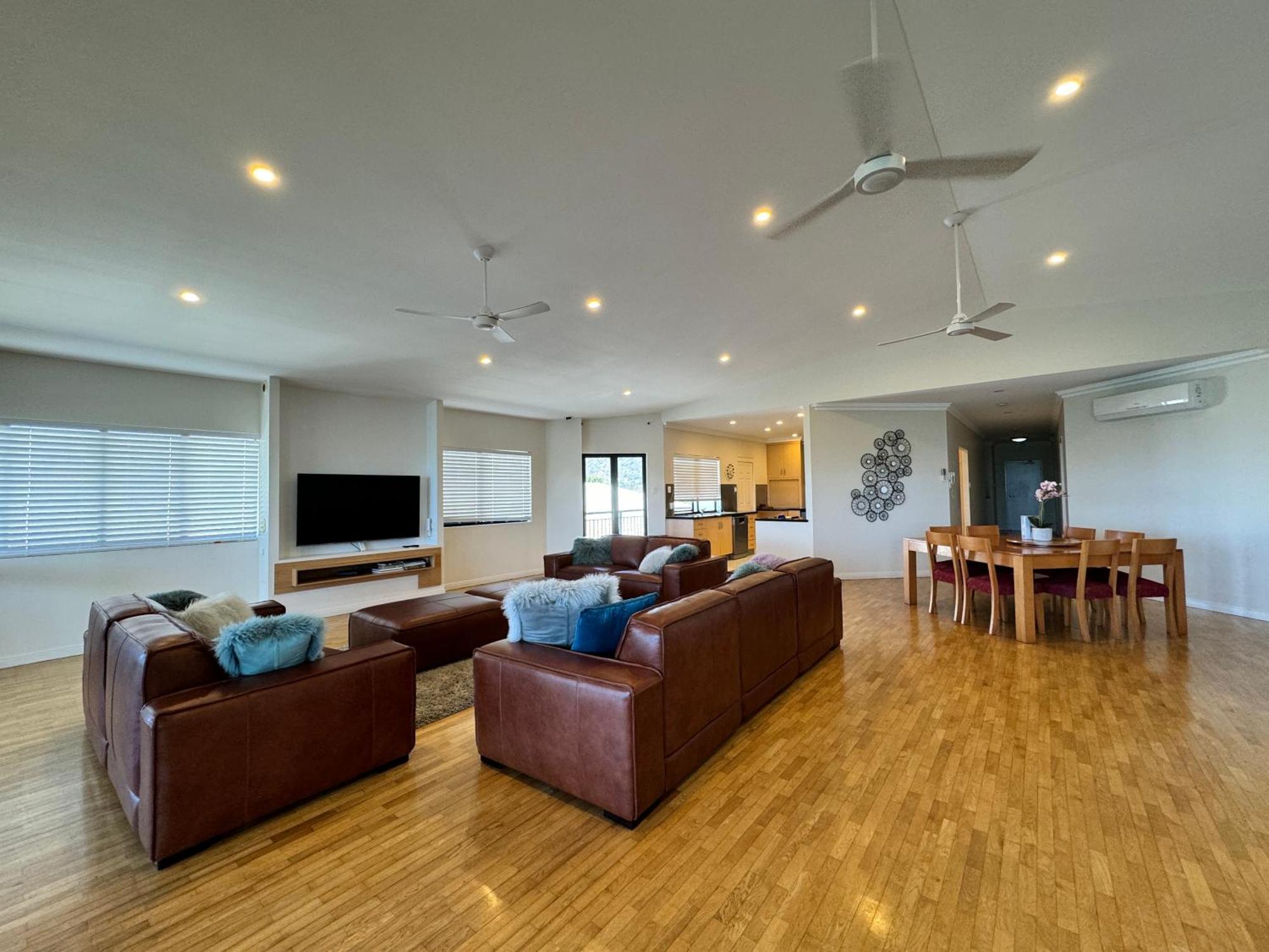 Townsville Apartments On The Strand - Penthouse Apartment Townsville