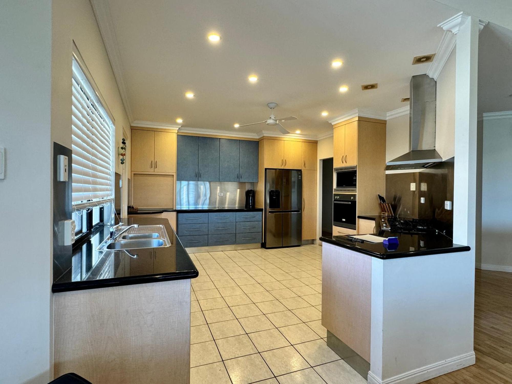 Townsville Apartments On The Strand - Penthouse * Townsville