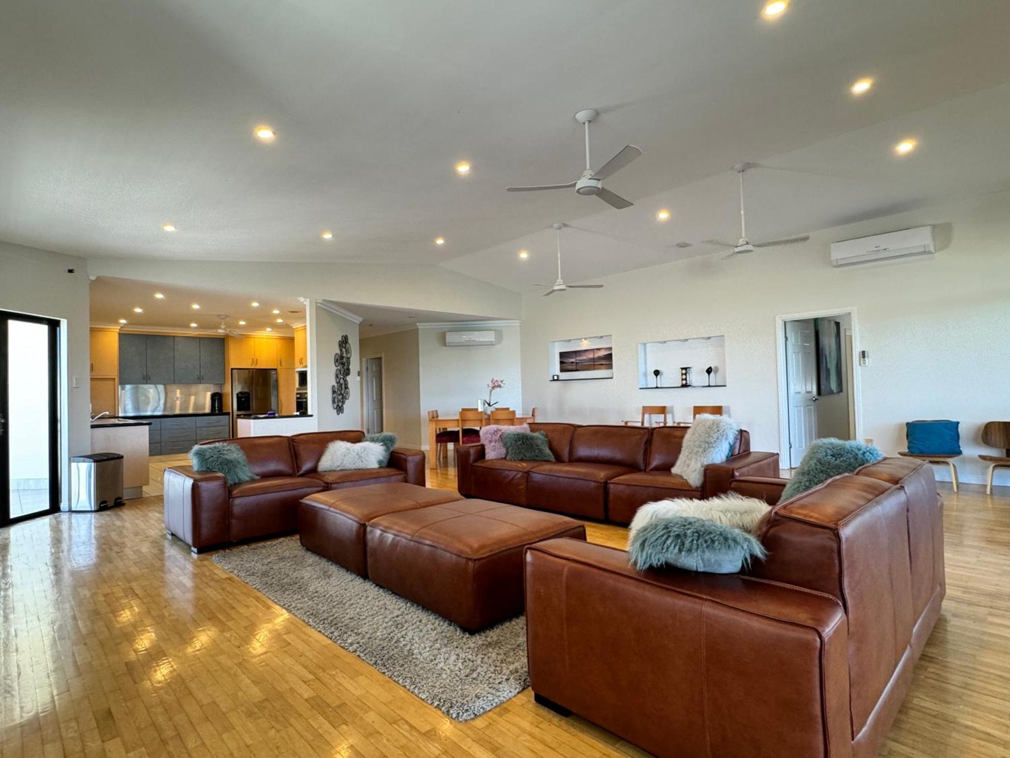 Apartment Townsville Apartments On The Strand - Penthouse *