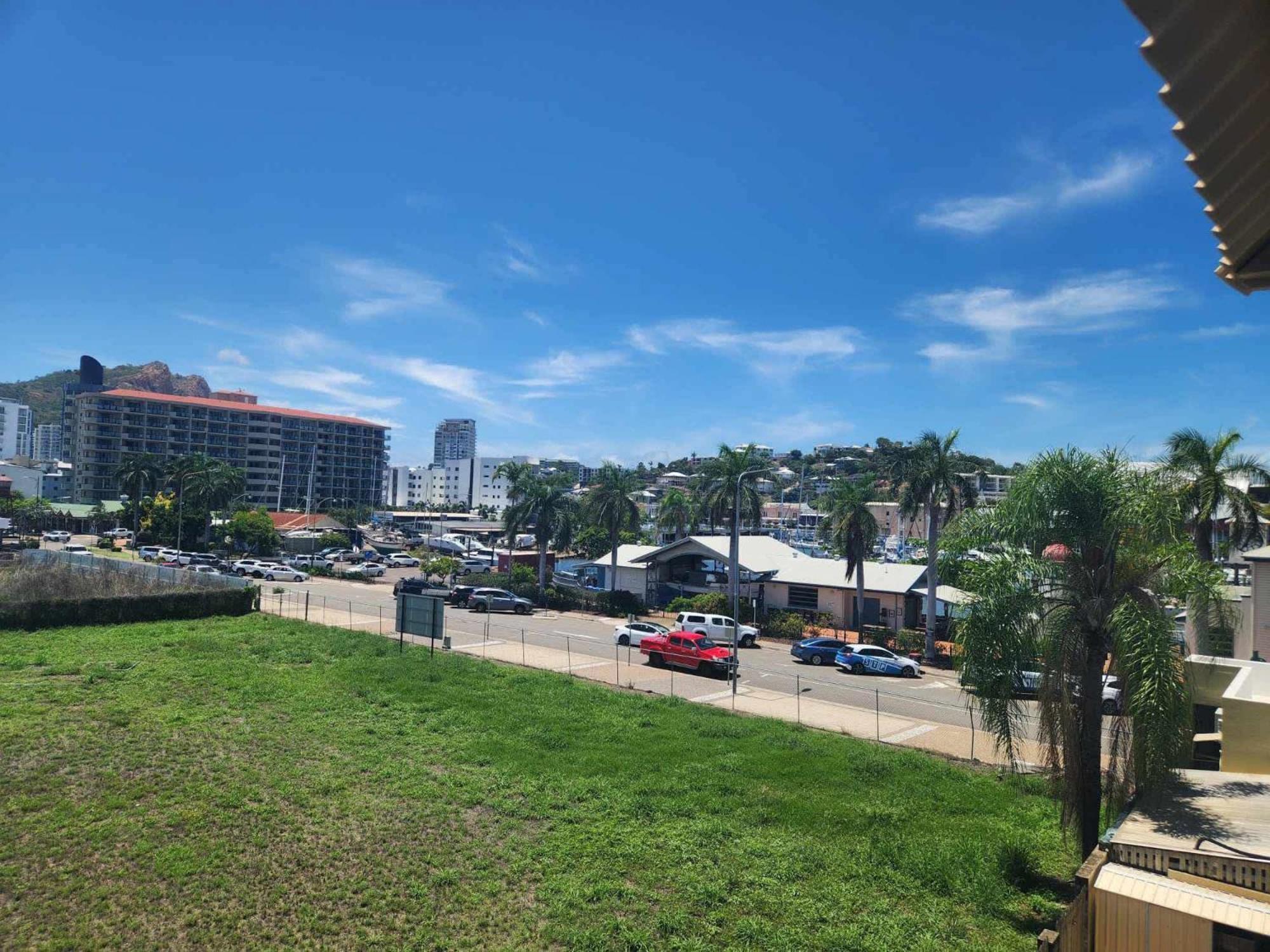 Coastal Breeze Studio- Steps From Cbd,stadium&ferry * Townsville