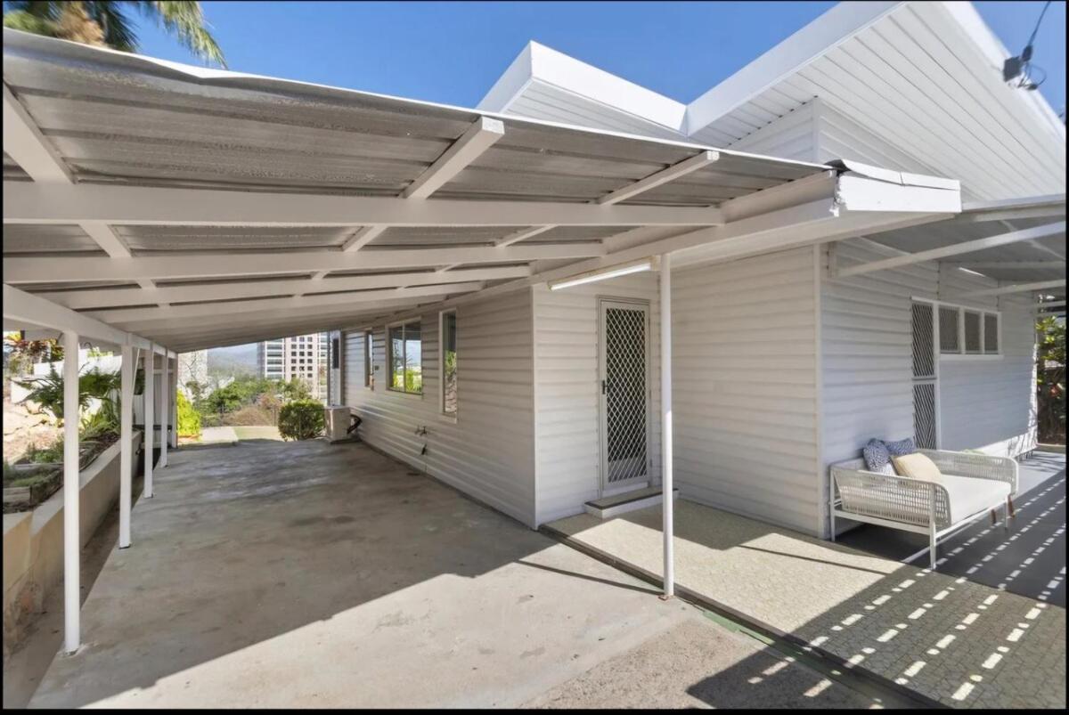 Holiday home 3 Bdrm Home In City Heart *