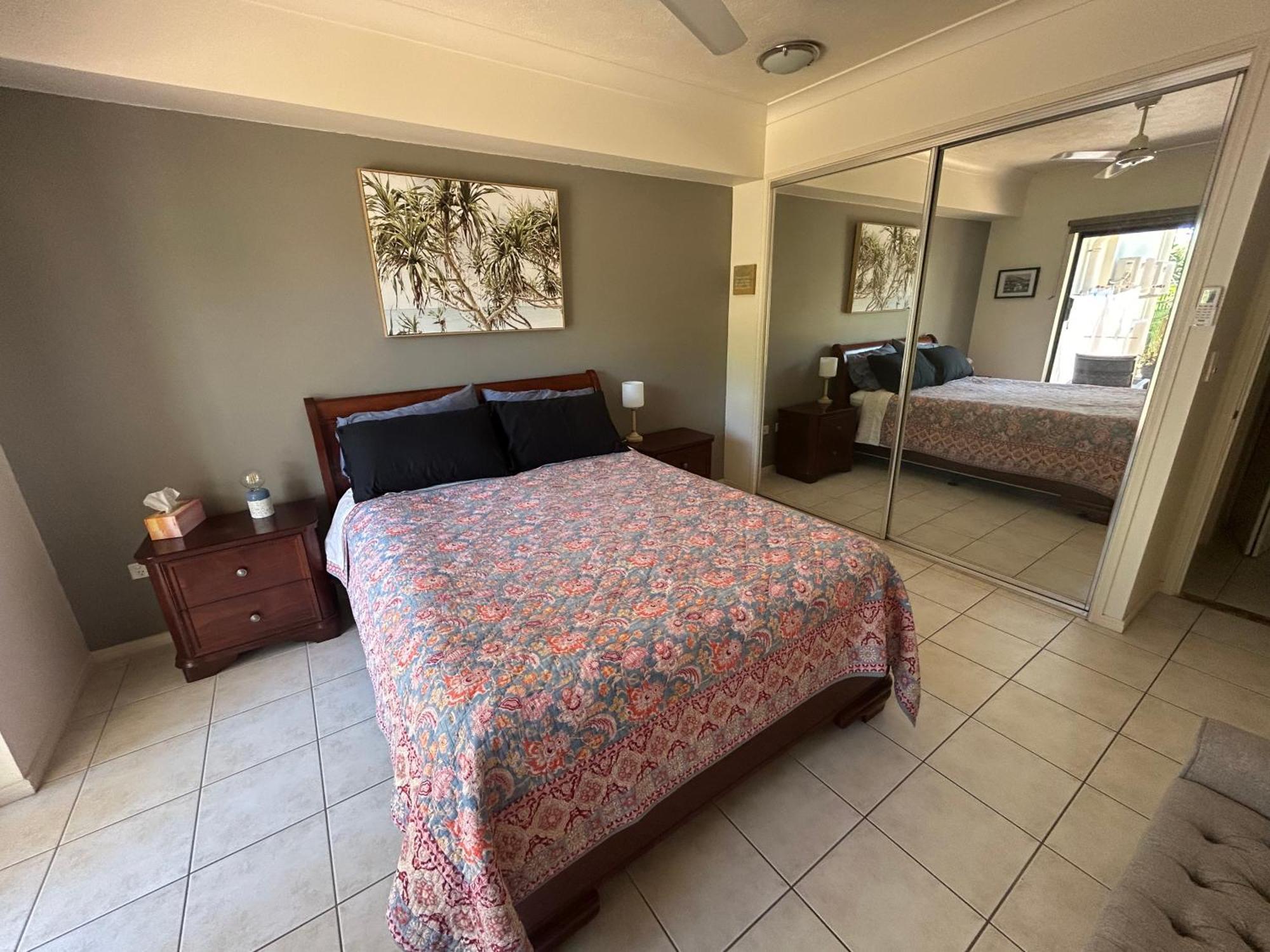 Marina-ground Floor With Courtyard *