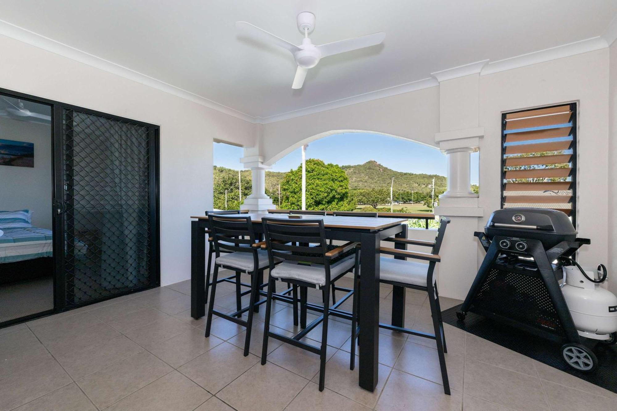 Apartment Peaceful On Percy Townsville