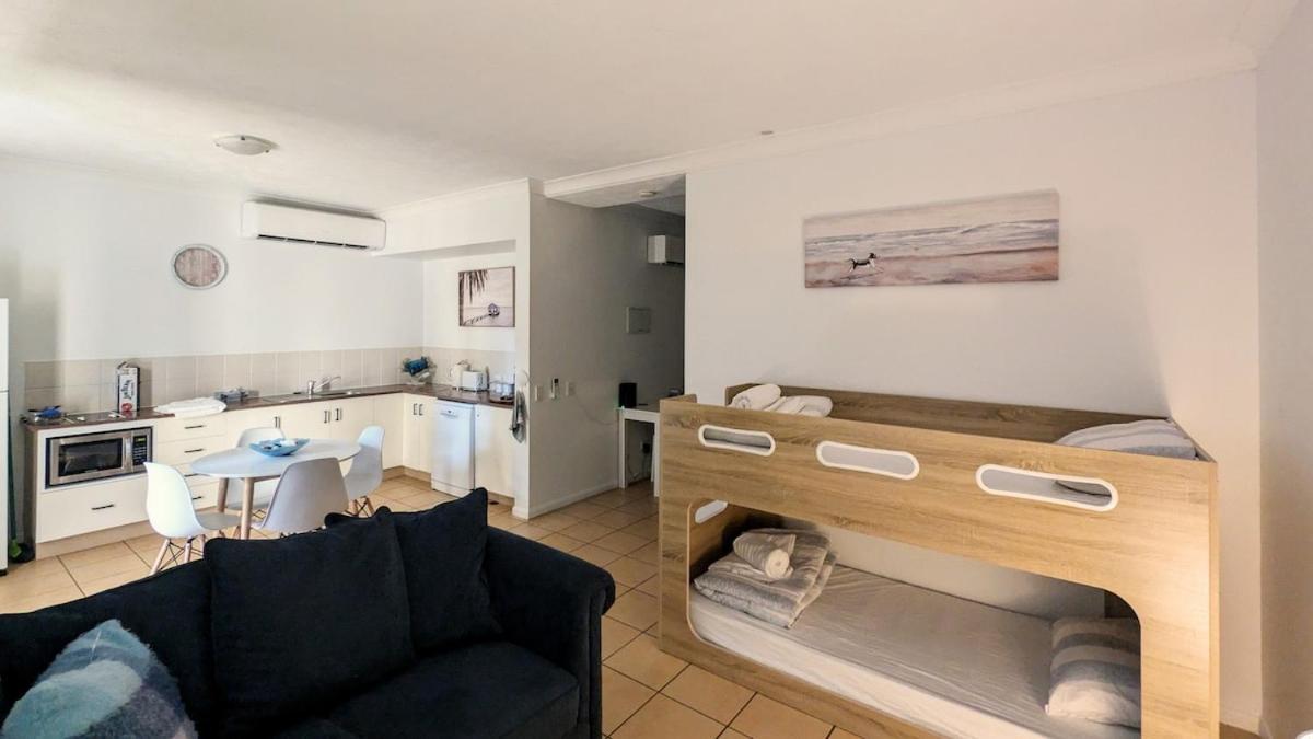 Apartment Coastal Comfort - 1 Bedroom Beachfront *