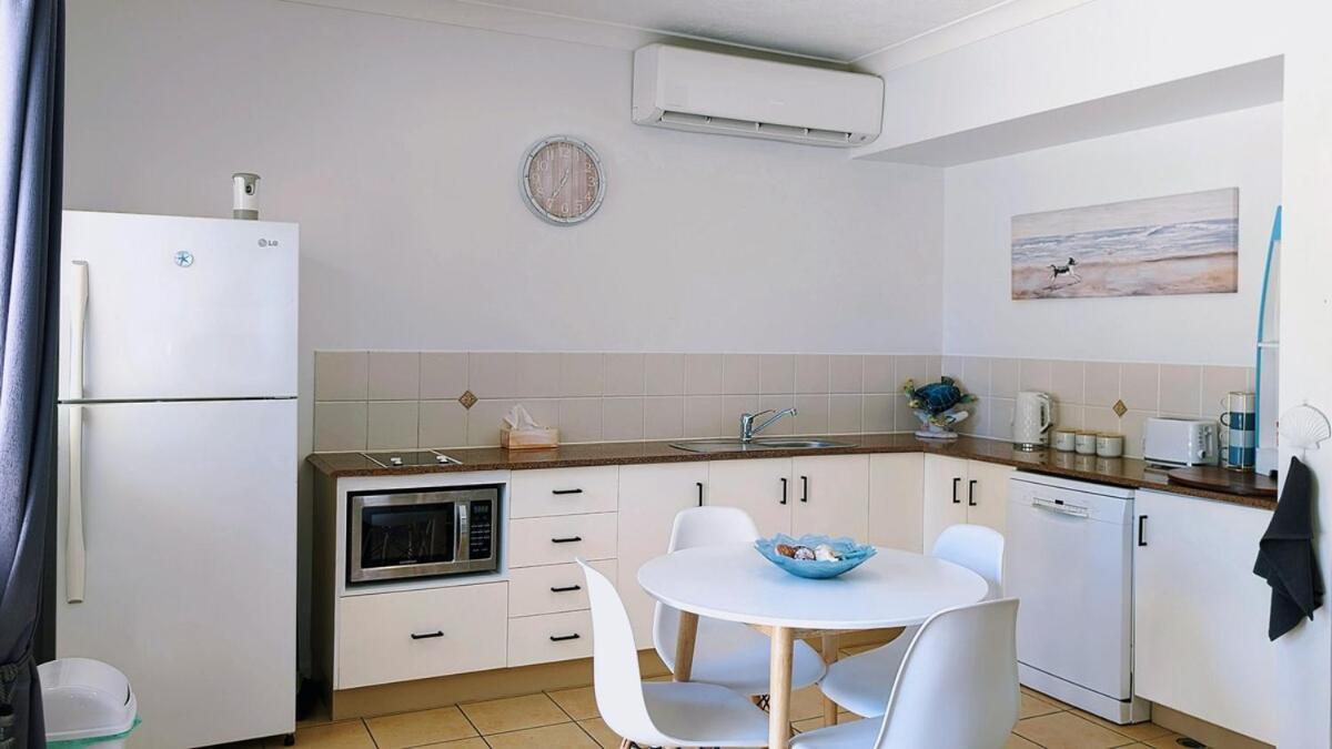 Coastal Comfort - 1 Bedroom Beachfront Apartment *