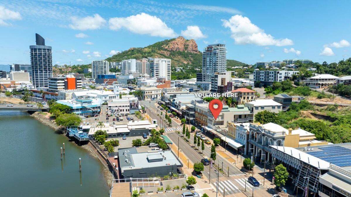Flinders 2 Bed Unit Strand! Townsville