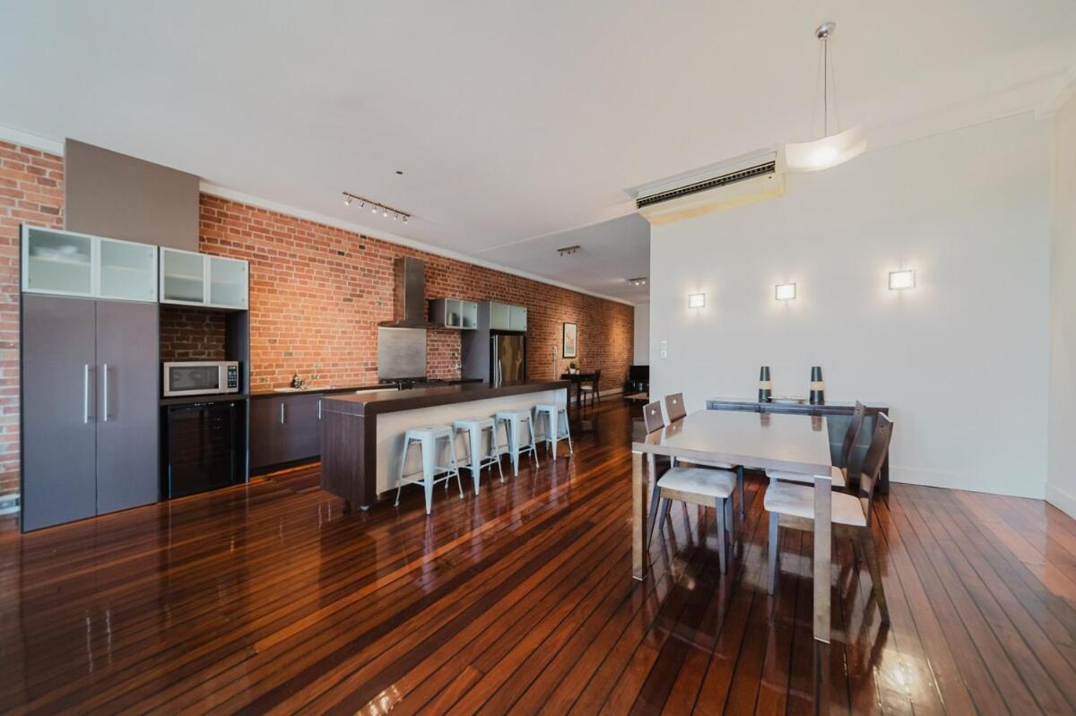 Apartment Flinders 2 Bed Unit Strand! Townsville