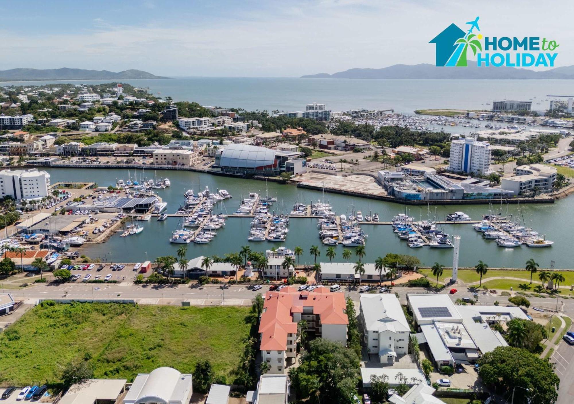 The Anchorage Escape - Steps Away From City, Ferry And Stadium Apartment