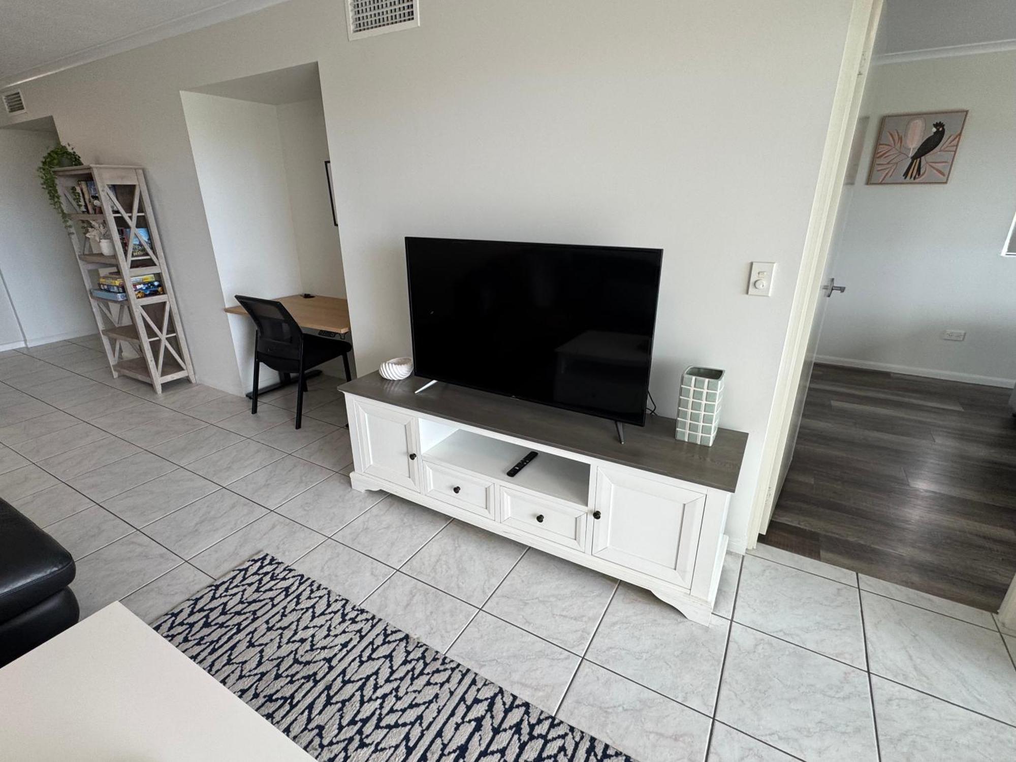 Apartment Stadium On The Riverfront 38 *