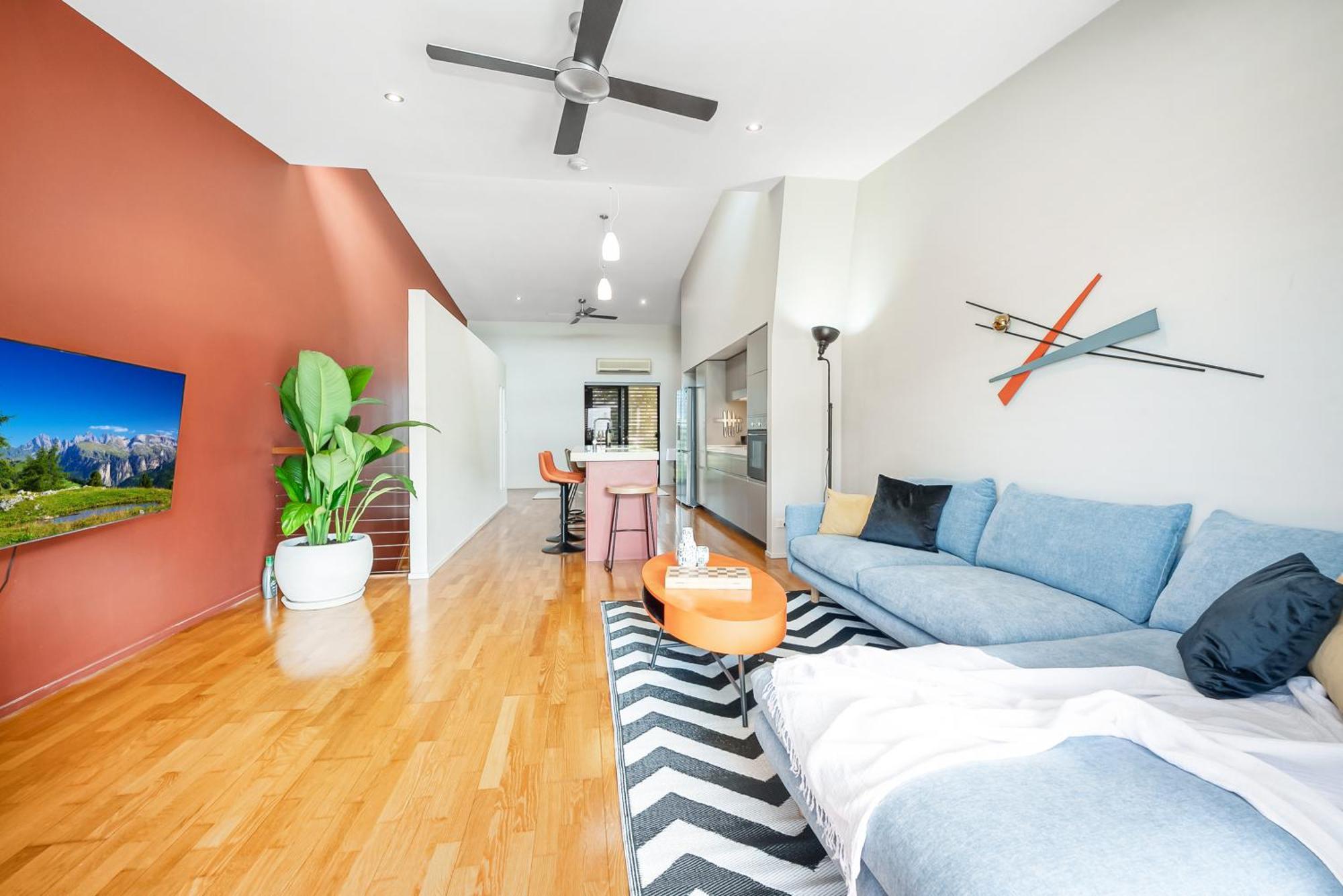 Apartment Hip Fringe Living - *
