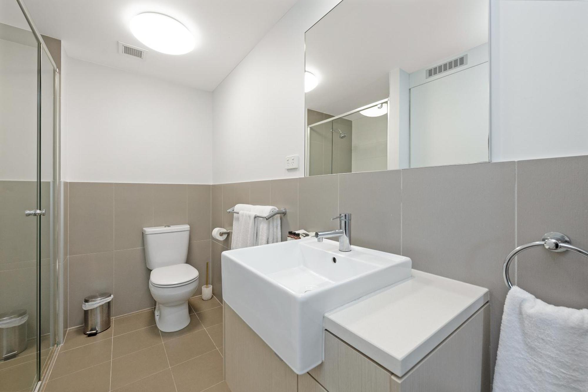 Holborn 4* Townsville