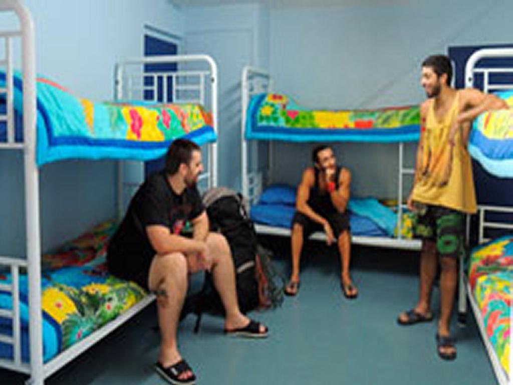 Reef Backpackers *