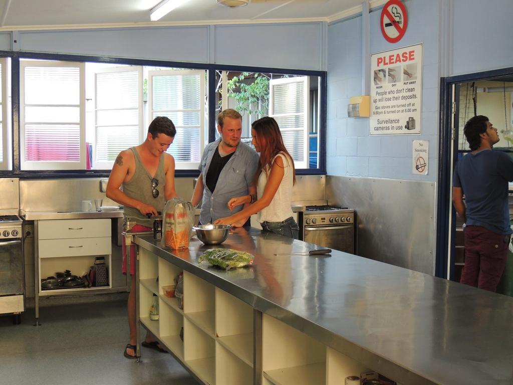 Reef Backpackers Hostel