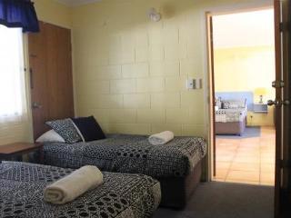 Holiday Aparthotel Townsville