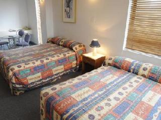 Hotel Madison Plaza 4*