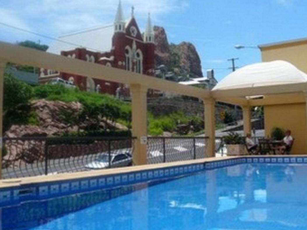 The Robert Towns Hotel