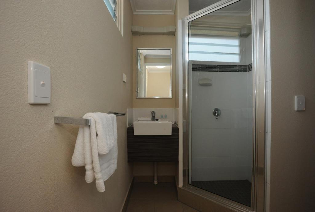 Motel Shoredrive 3*
