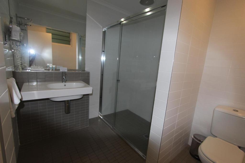 Motel Shoredrive 3*