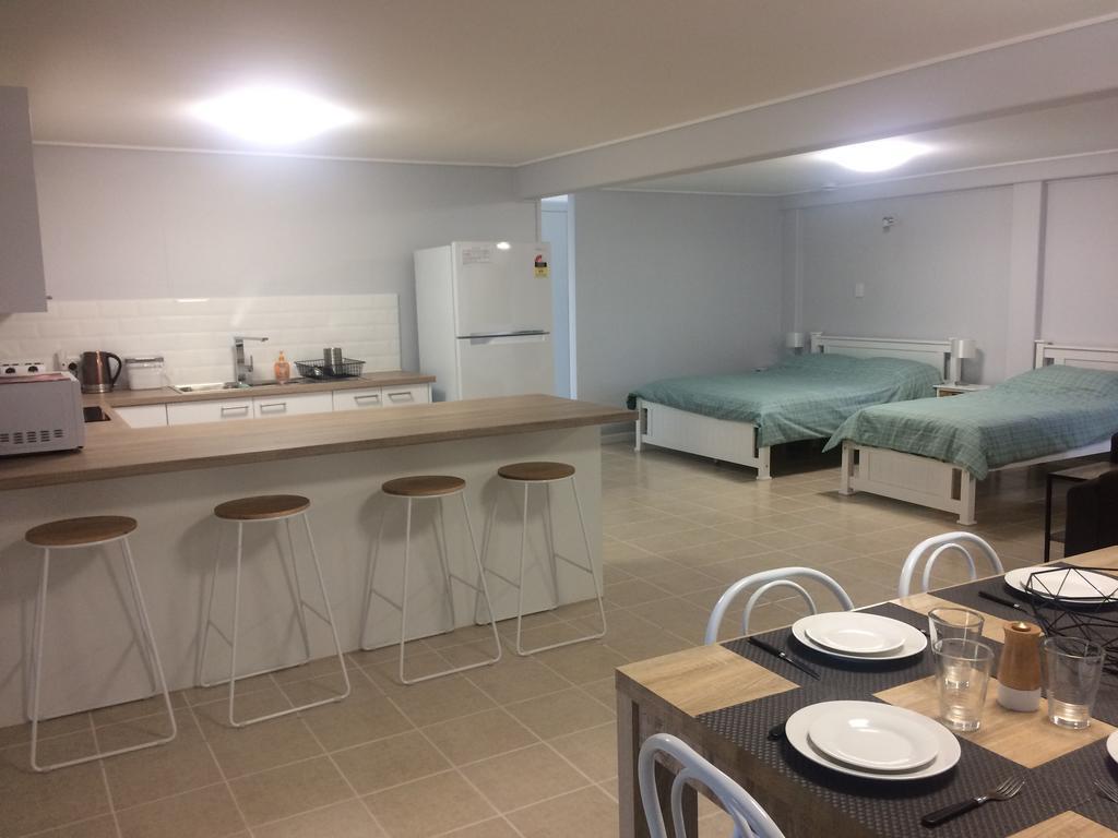 Stretton Lane Apartment *