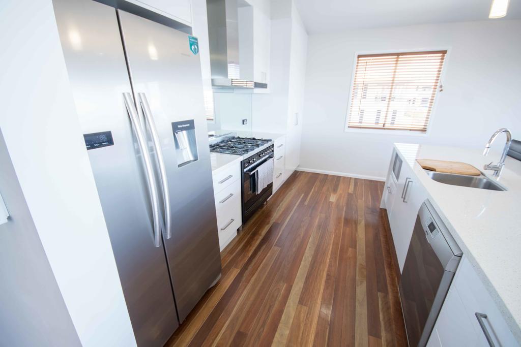 Modern Luxury Ocean Views Holiday home Townsville