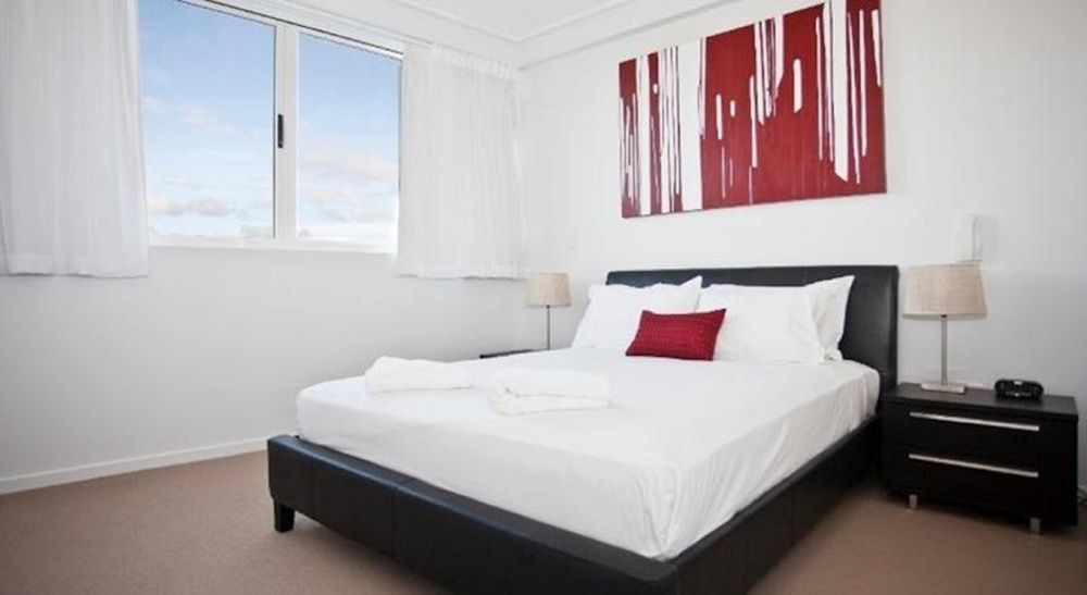 Holborn 4* Townsville
