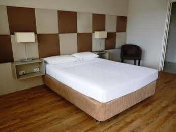Motel Yongala Lodge By The Strand Townsville