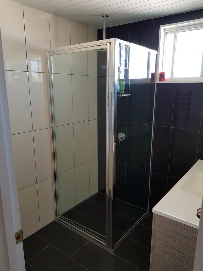 3 Bedroom Near The Airport Holiday home