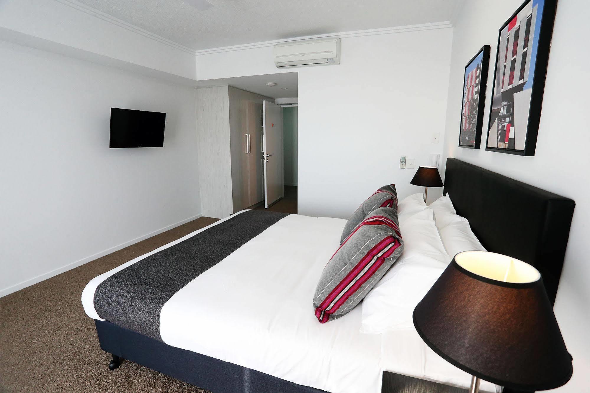 Q Paddington Resort