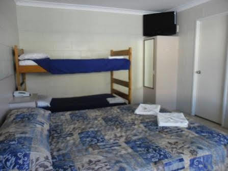 Banjo Paterson Motor 3*