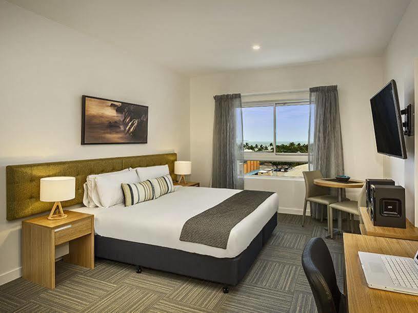 Quest On Eyre Townsville