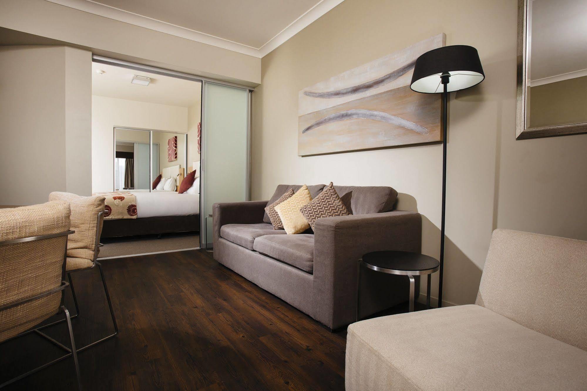 Aparthotel Grand And Townsville