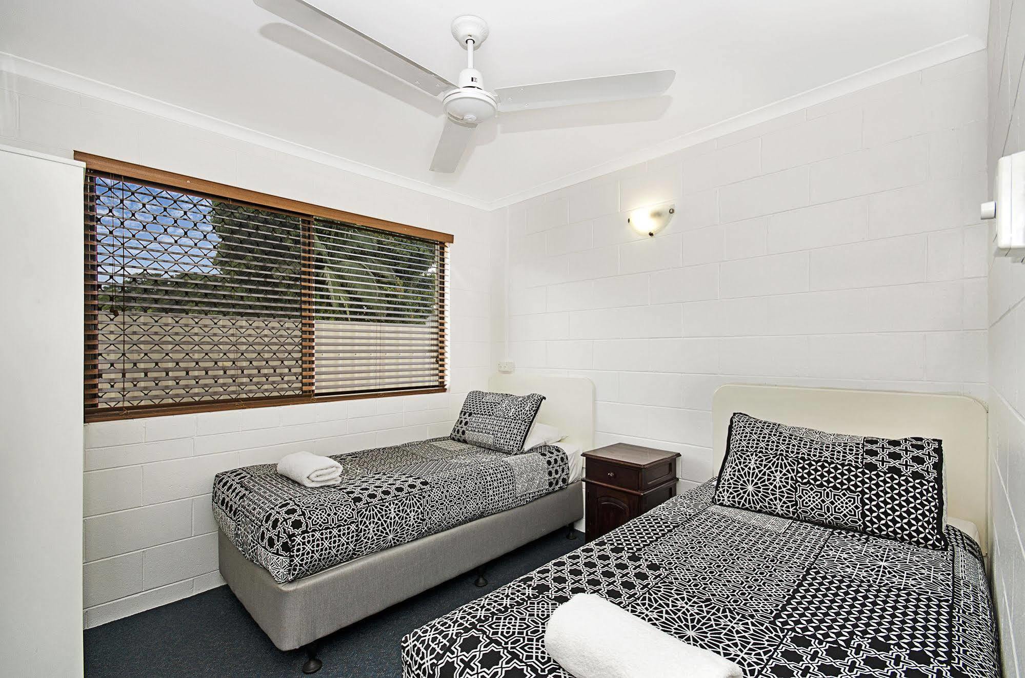 Aparthotel Holiday 3*
