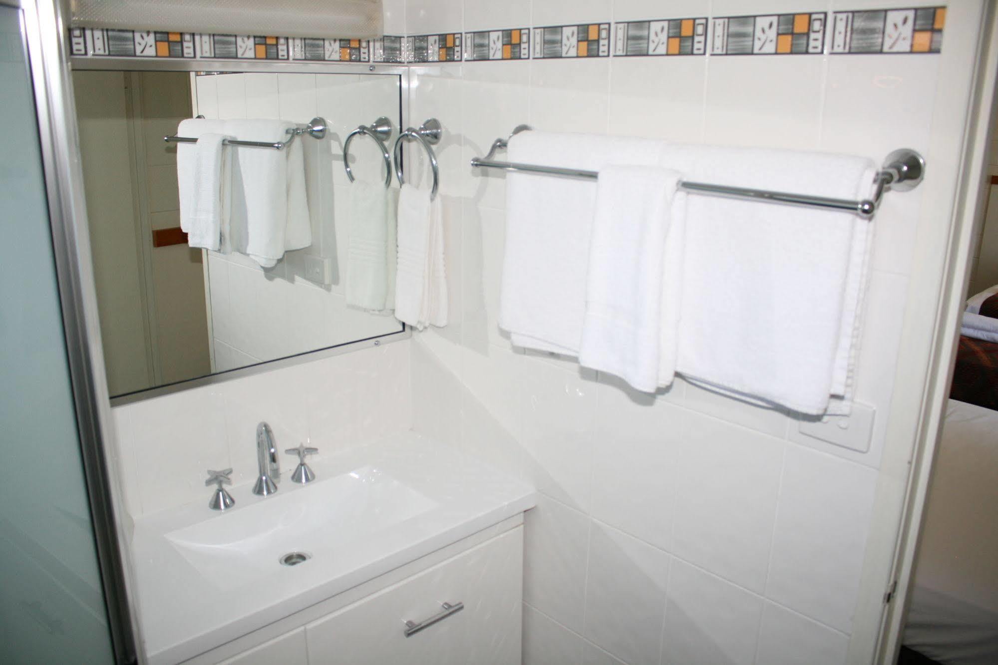 Billabong Motel 3*