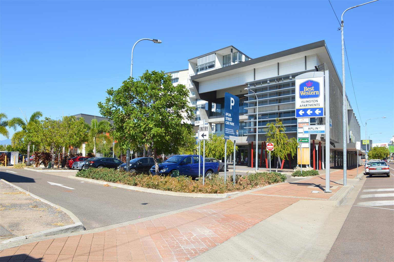 Islington Aparthotel 4*