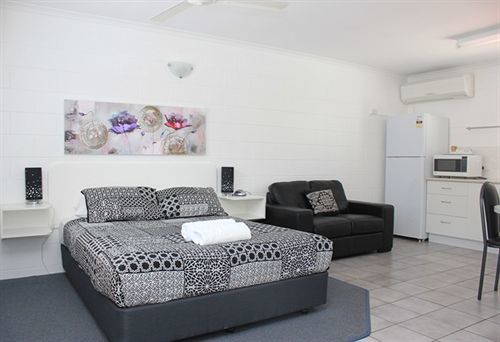 Holiday Aparthotel Townsville