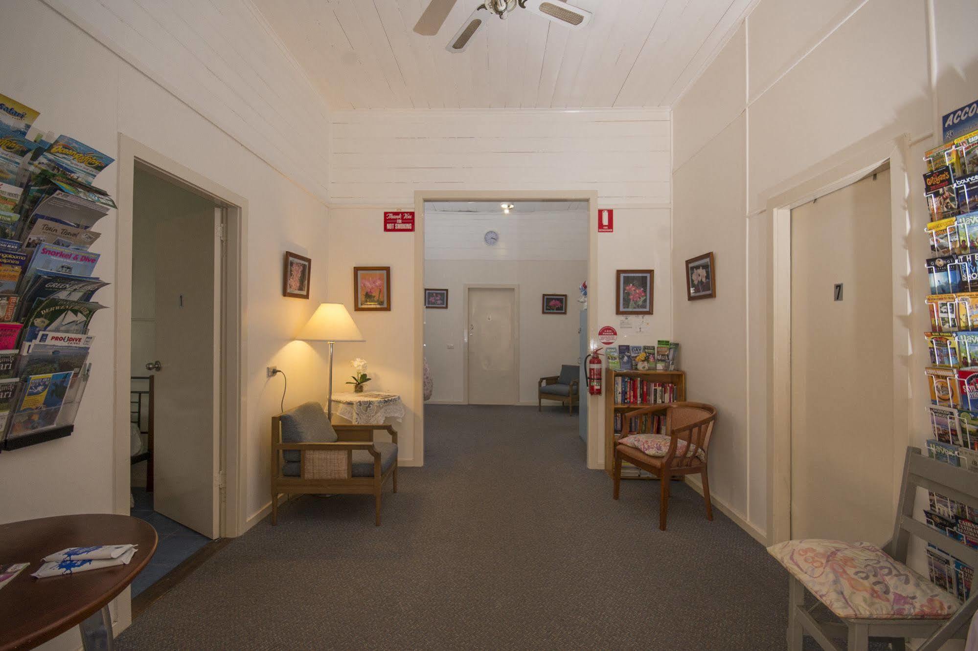Orchid Hostel *