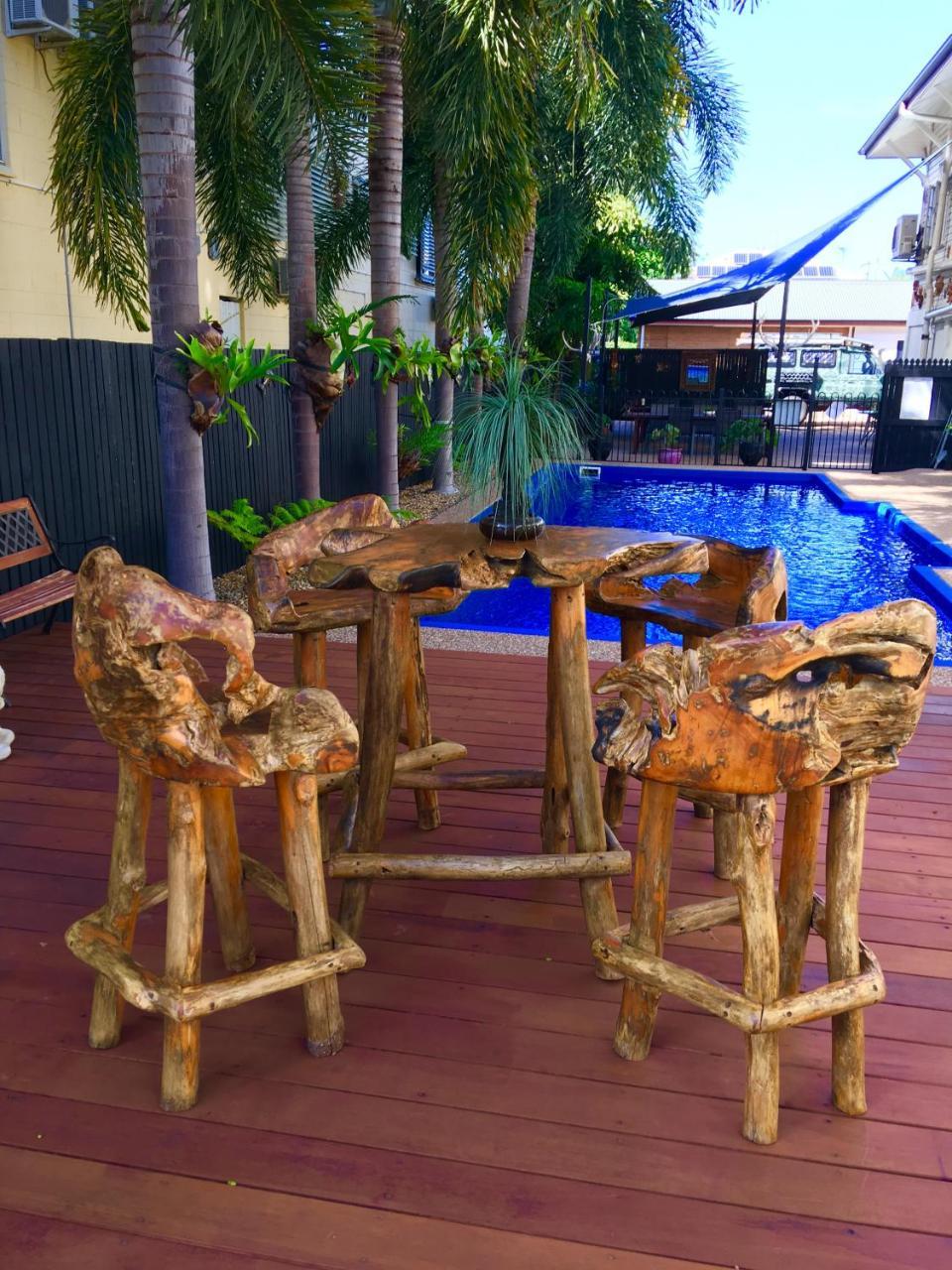 The Avenue * Townsville