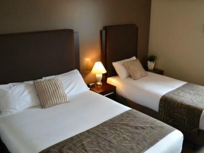 Hotel Madison Plaza 4*