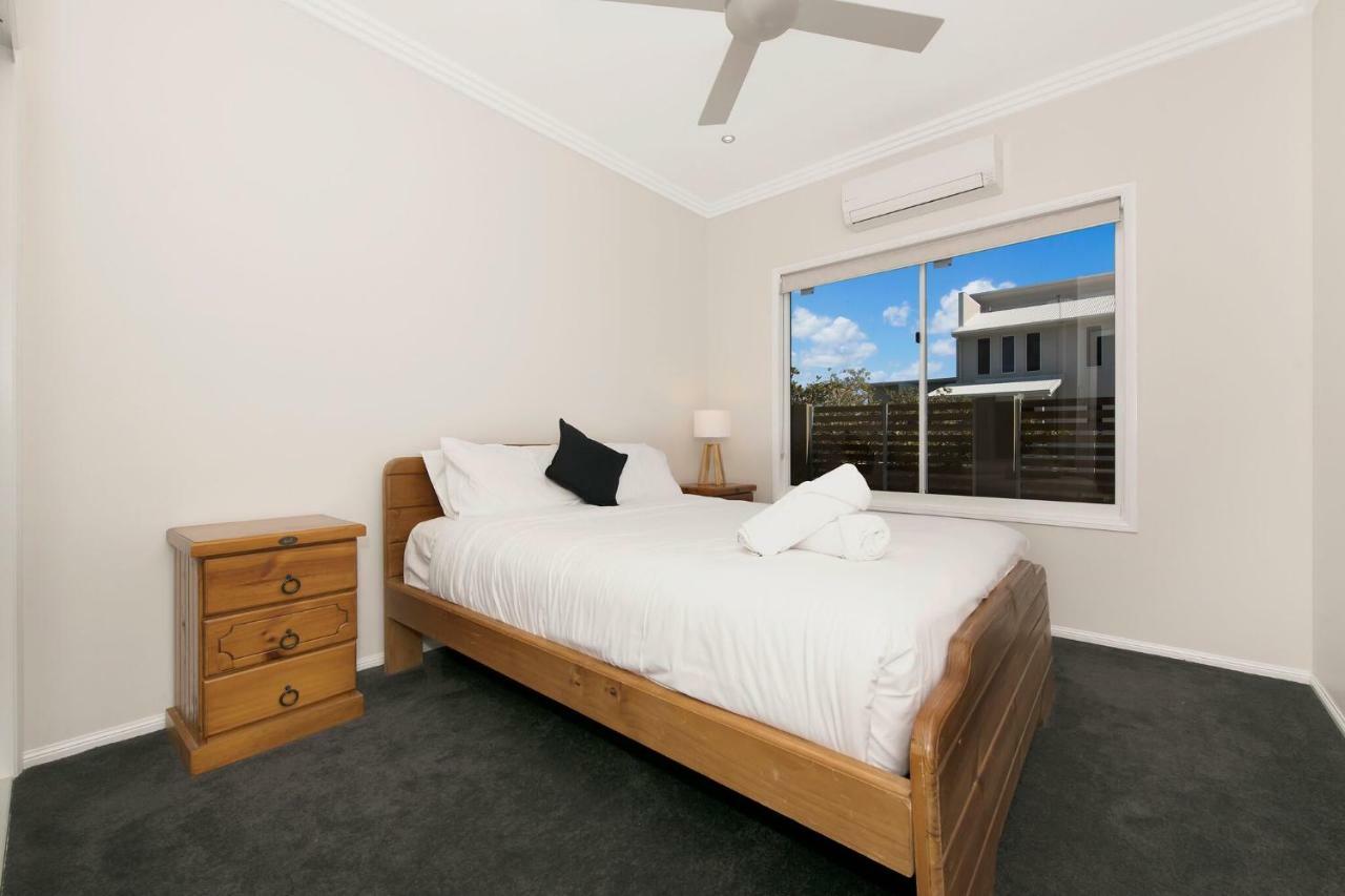 Modern Luxury Ocean Views Holiday home Townsville