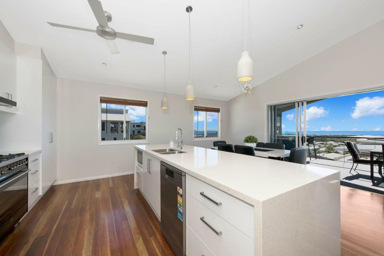Holiday home Modern Luxury Ocean Views *