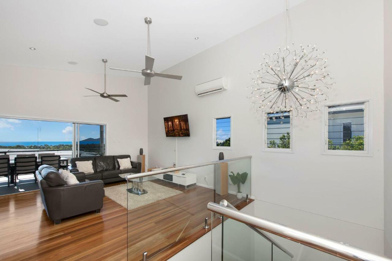 Holiday home Modern Luxury Ocean Views